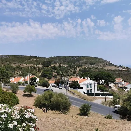 Cozy Bed-Room With Pool Sesimbra - Female